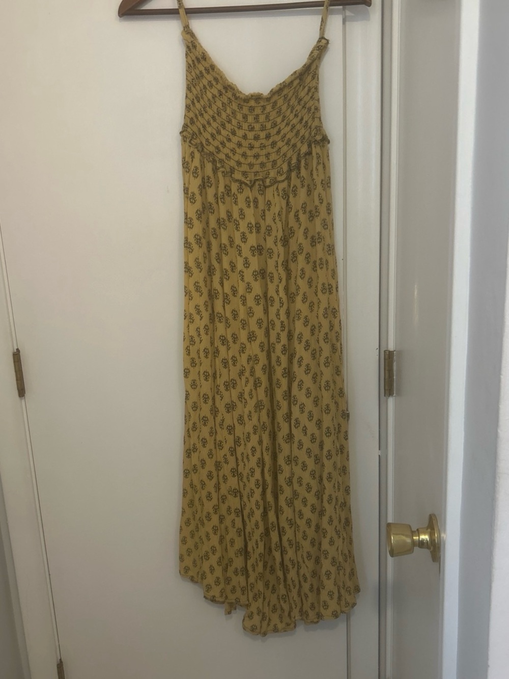 Yellow pattern flowy pants